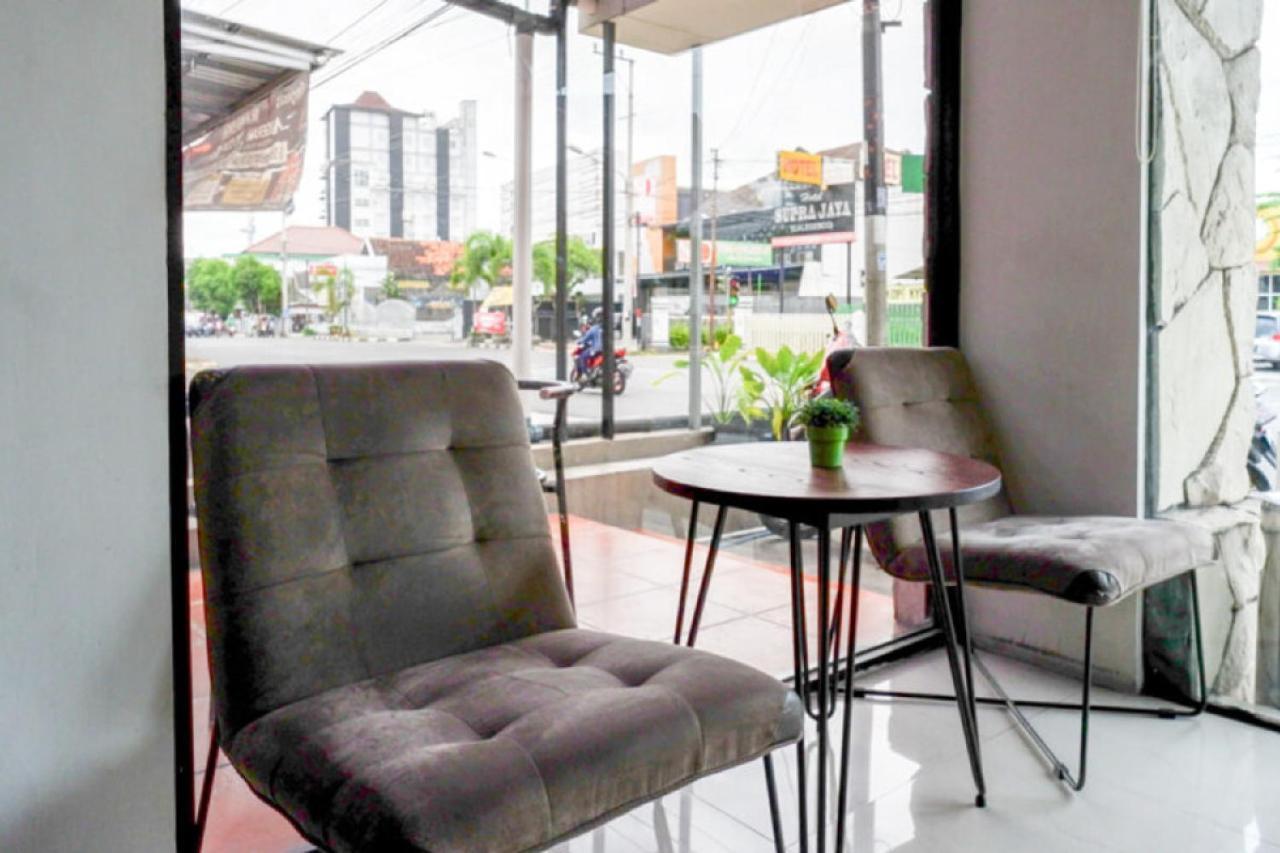 Sans Hotel Ekkon Yogyakarta By Reddoorz Ngabean Екстер'єр фото