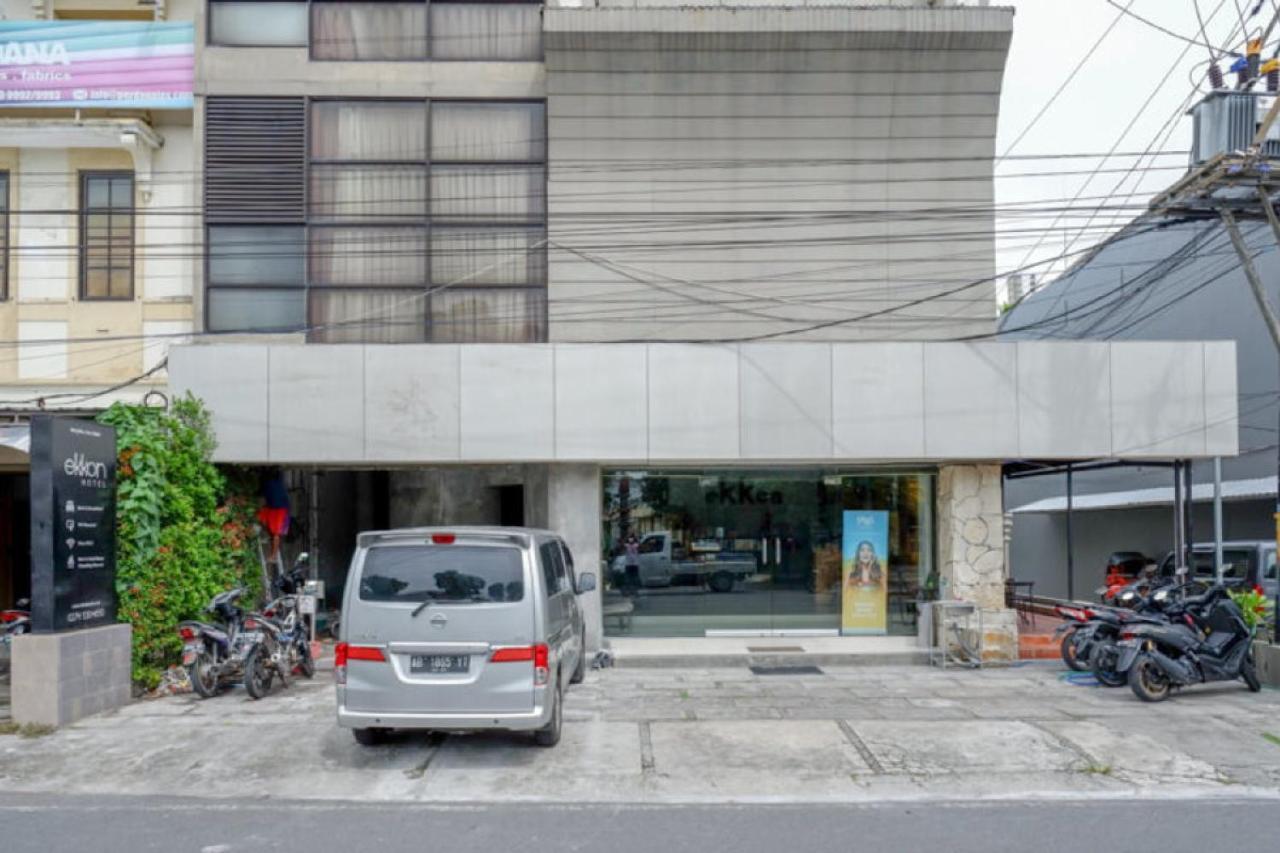 Sans Hotel Ekkon Yogyakarta By Reddoorz Ngabean Екстер'єр фото