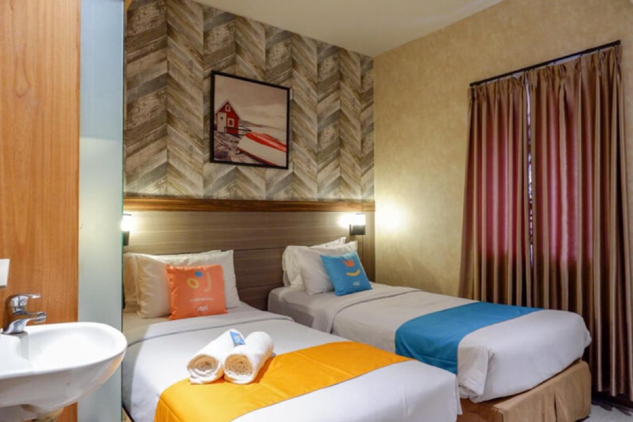 Sans Hotel Ekkon Yogyakarta By Reddoorz Ngabean Екстер'єр фото